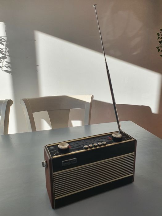 Rádio vintage Roberts Radio - Reino Unido