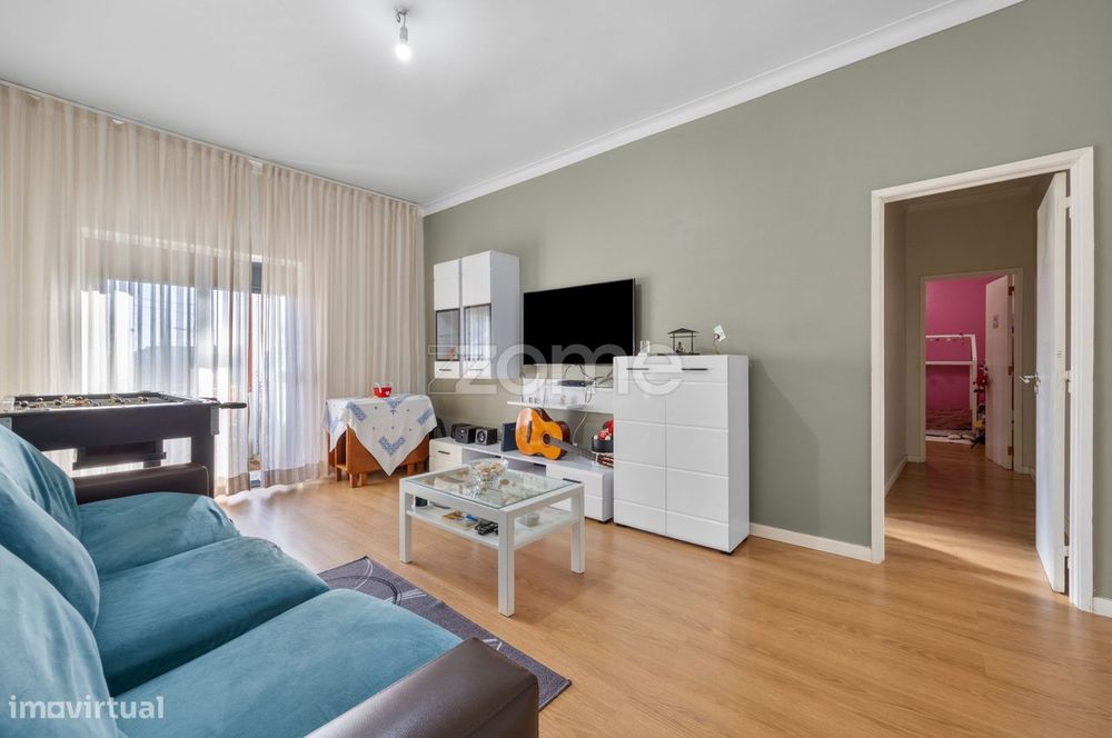Apartamento T2 + 1 na Charneca da Caparica