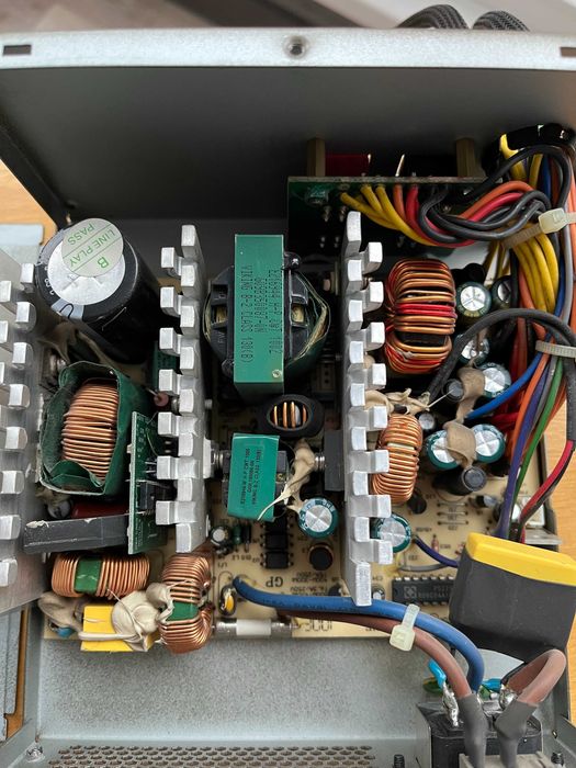 Блок живлення ATX Thermaltake TR2 RX-550AL3CC