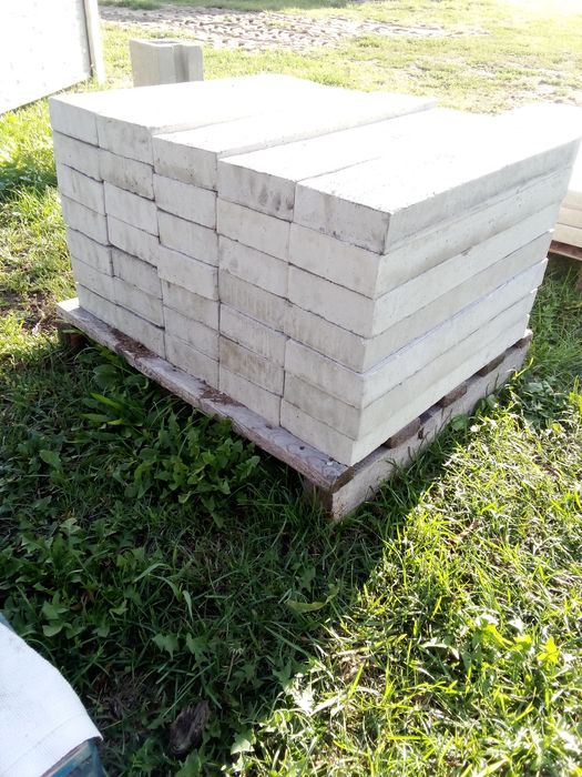 Deska betonowa na chodnik