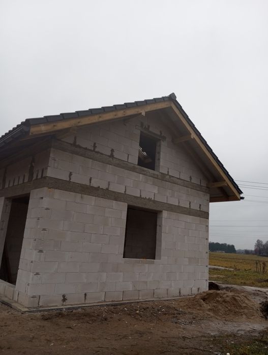 Budowa domów fundamenty ściany dobudówki