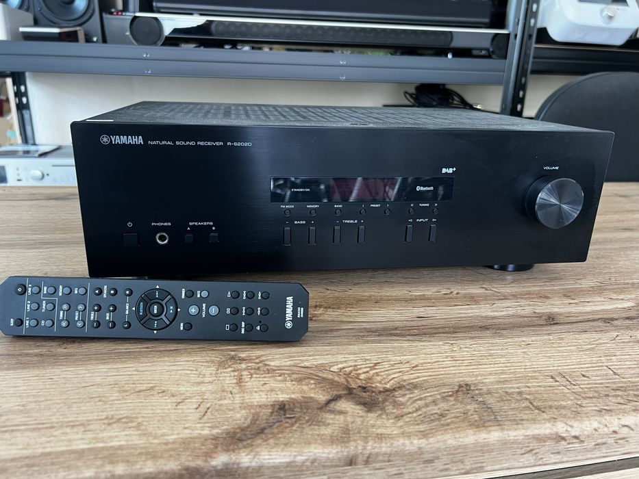 Yamaha R-S202d – amplituner stereo | Bluetooth | Pilot | Czarny
