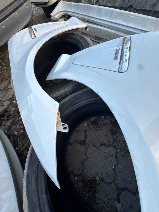Передні Крила до Jaguar XF X250 2008-2015 (ціна за шт.)
