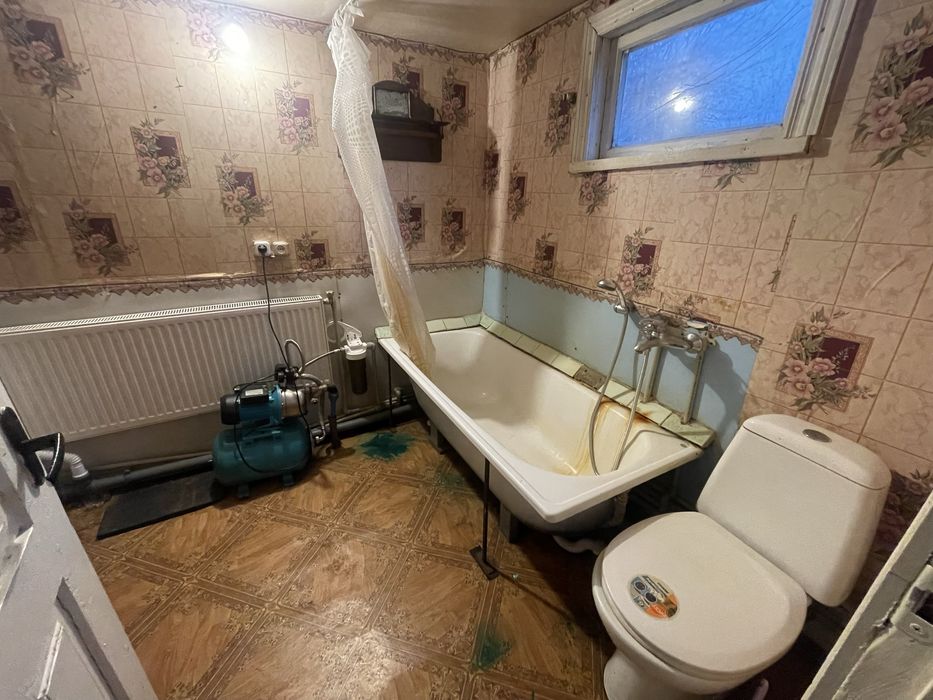 Великий будинок з газом і зручностями