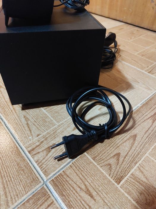 Sistema de Som HP (2 colunas + Subwoofer)