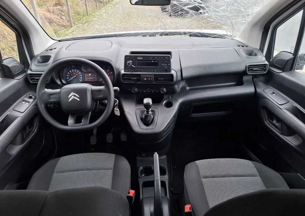 Citroën Berlingo 1.5 BlueHDi 5 Lugares 134 Mil kms Nacional de 2022 COM IVA DEDUTIVEL