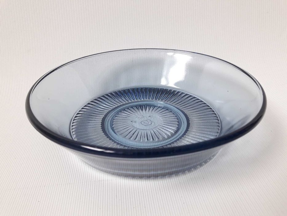 Салатница, тарелка. Цветное стекло времен ссср. Цена за 2 шт