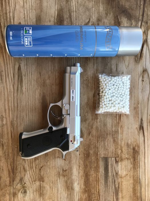 Pistola Airsoft Greengas Beretta M92 SEM blowback Plástico PROMO