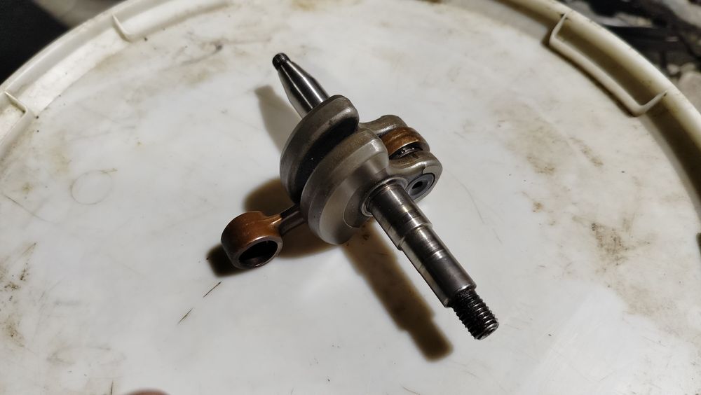 Wał korbowy piły Husqvarna 257