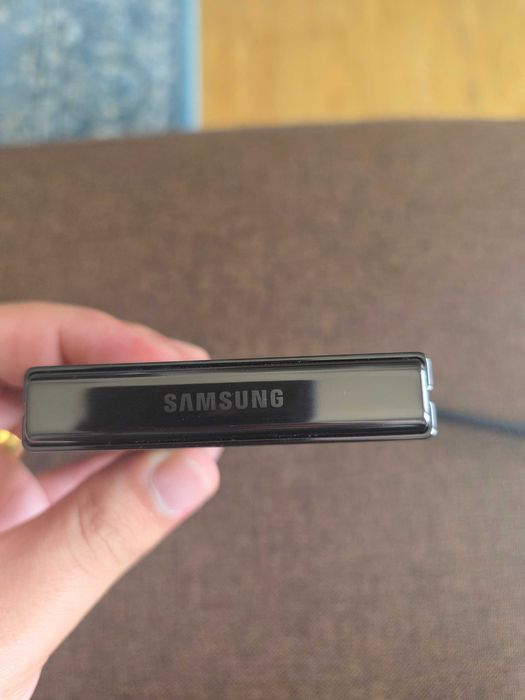 Samsung Z Flip 5 256gb