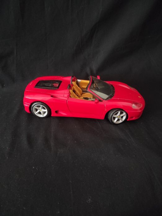 Miniatura escala 1:18 Ferrari 360 Spider