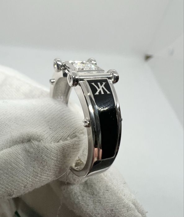 Золота чоловіча каблучка з натуральними діамантами 0.50 карат. Мужская