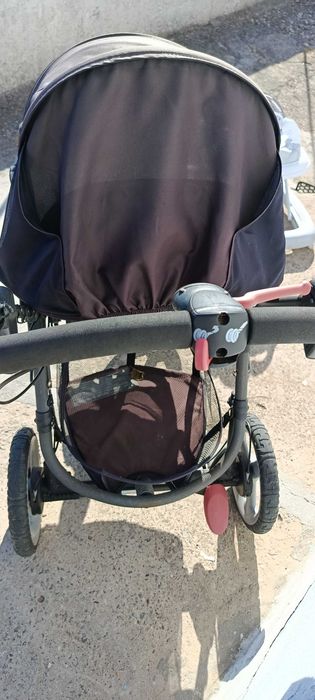 Carrinho bebe Confort com ovinhos Aljezur