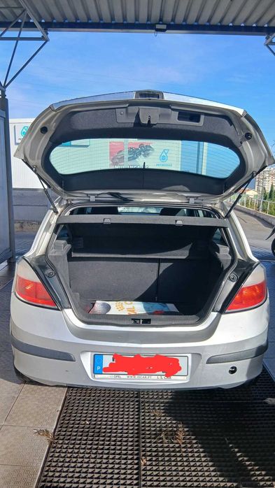 Vendo ou troco pcx ou nmax , Opel Astra H 5p (2004) – Bem Estimado e Económico