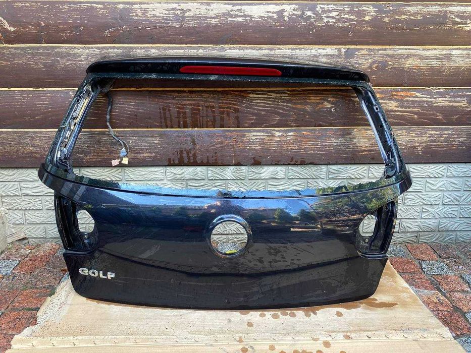 Задня ляда задняя кришка багажника VW Golf 5 Гольф 5 хетчбек