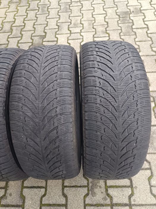 Nokian 235 55 R18 SUV komplet