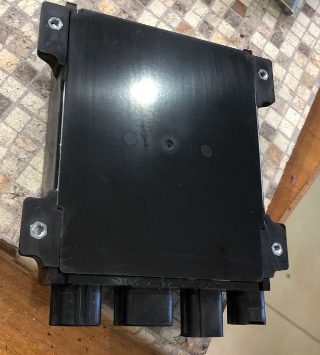 Драйвер 89871-60020 89871-60030 TOYOTA LAND CRUISER 200 & LEXUS