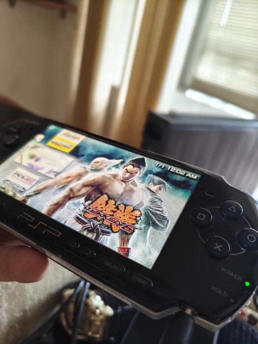 PSP 3006 с играми 16 gb