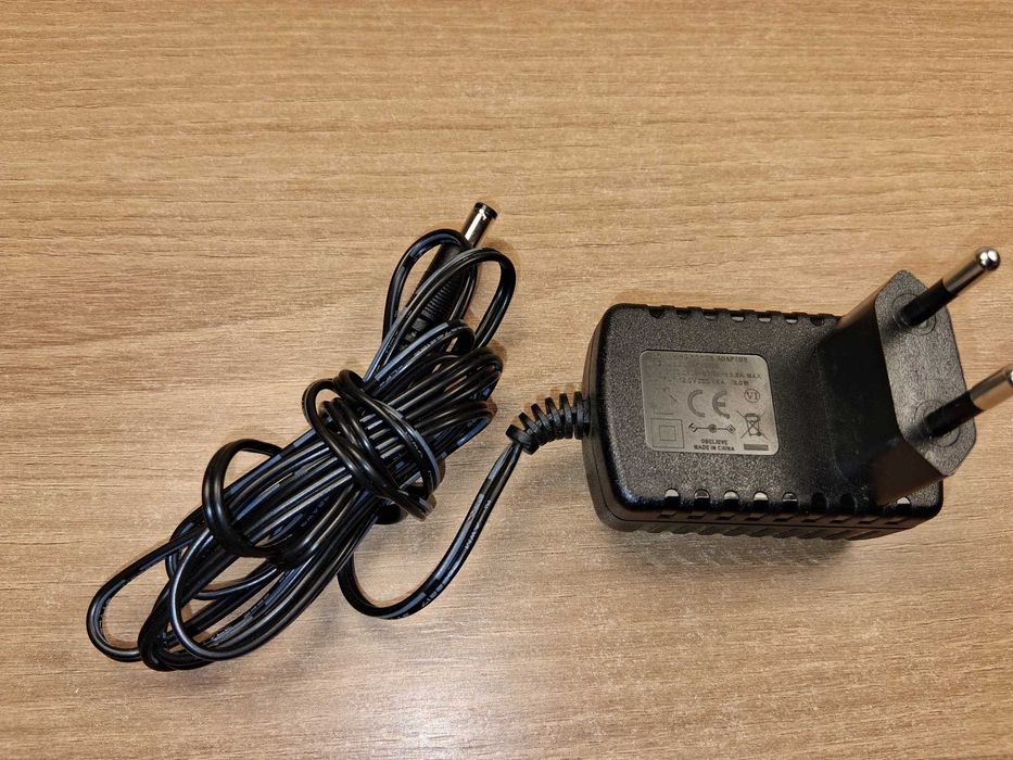 N193 Zasilacz Sieciowy OBELIEVE 12V 1A DC Beczka Adapter 12W