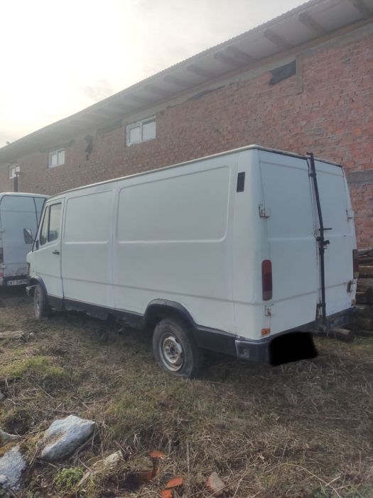 Mercedes T1 207-410d мерседес розборка запчастини