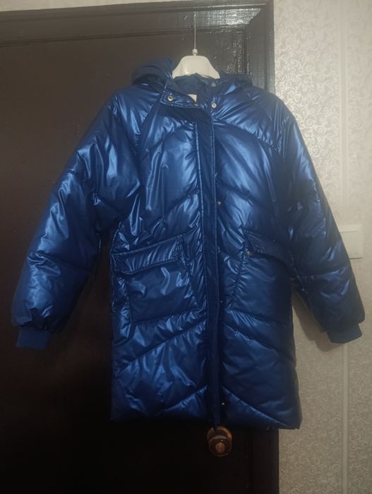 Курточка на девочку 140-146см