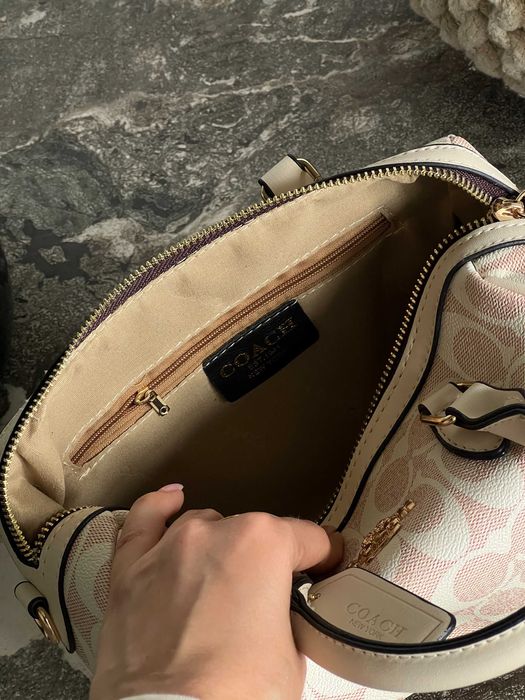 Сумка женская Coach Mini Rowan Crossbody In Signature через плече Коуч