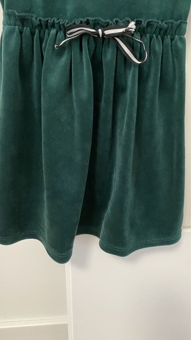 Welurowa sukienka barbie