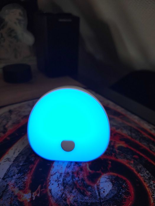 HIT – nowa lampka LED z dźwiękiem – biały szum, wielokolorowa