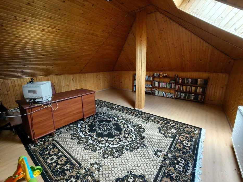 Продаж будинку вс. Чукалівка 250м2, ділянка 12 с. міські комунікації, асфальт, передмістя зупинка