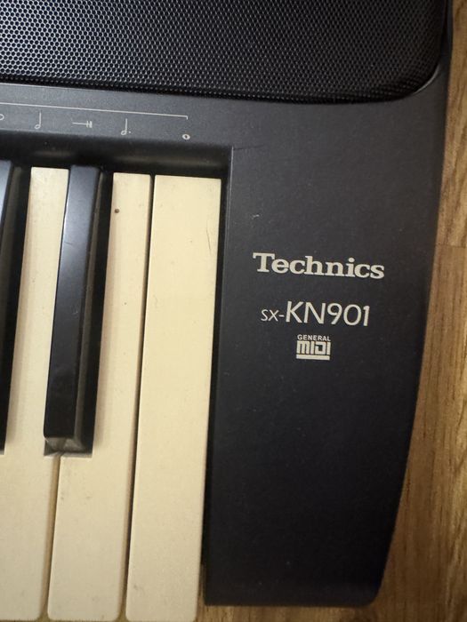Technics  sx-KN901 музичний інструмент