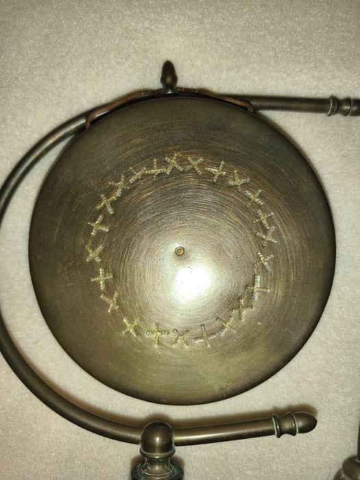 Congo de mesa em cobre