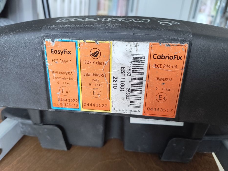 Fotelik Maxi Cosi Cabrio Fix 0-13 z bazą ISOFIX