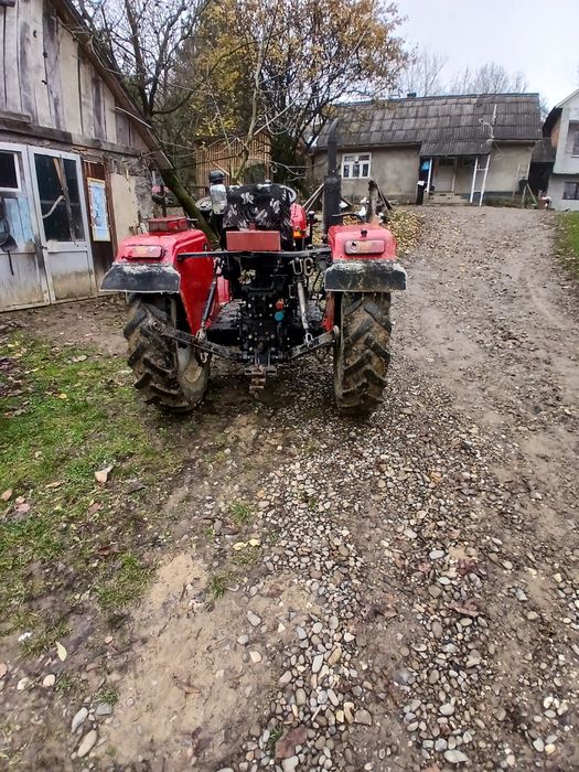 Продам трактор хінтай