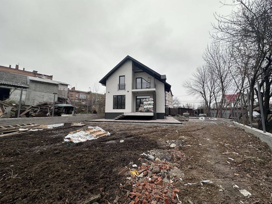 Продам сучасний будинок район Замостя