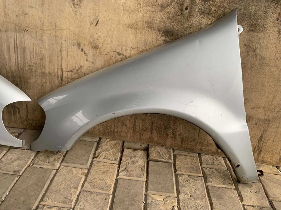 Крило переднє ML 163 емелка 2.7 крило праве ліве мл 270 Rest