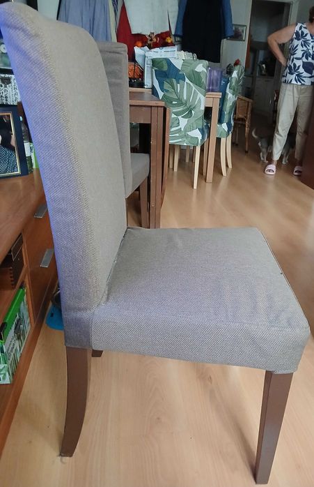 Mesa extensível e cadeiras