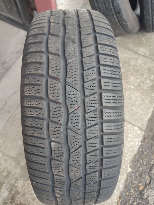 Pojedyncza opona Continental ContiWinterContact TS830P 215/60/16 99H