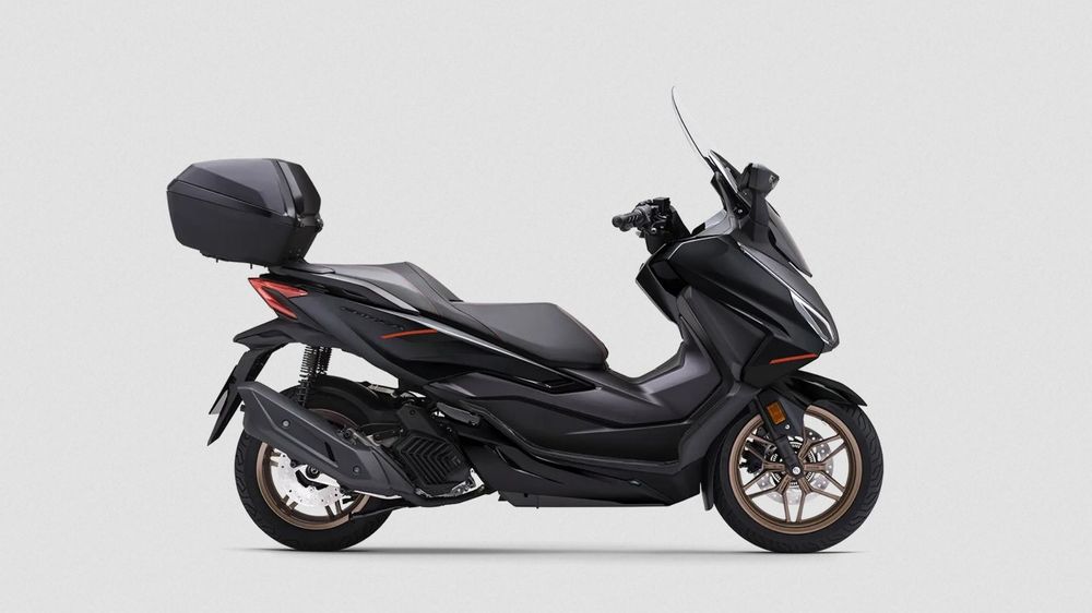 Honda NSS Honda Forza 125 Special Edition - MY2026 z kufrem Smart