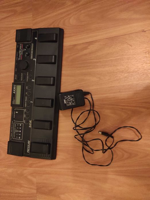 KORG TONEWORKS AX30G - Processador Guitarra