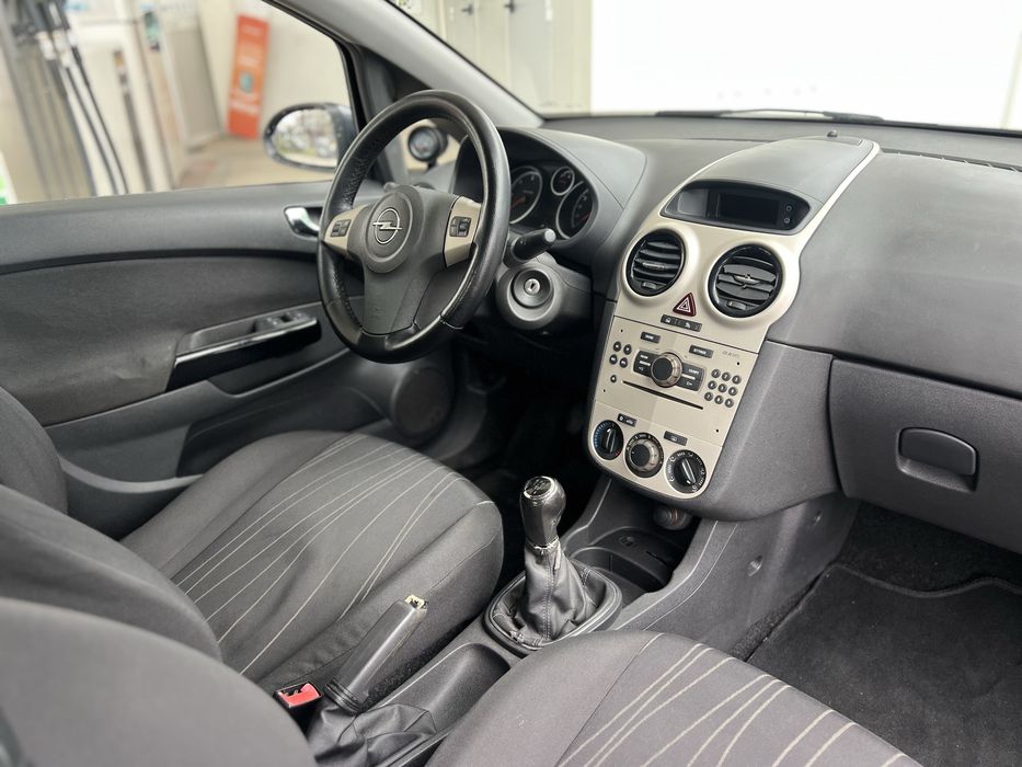 Opel corsa D 1.3cdti