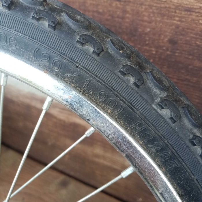 Monocykle dwa rozmiary Comus