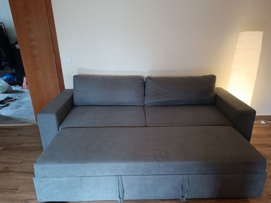 Sofá-Cama Confortável e Pouco Usado (Feira dos Sofás)