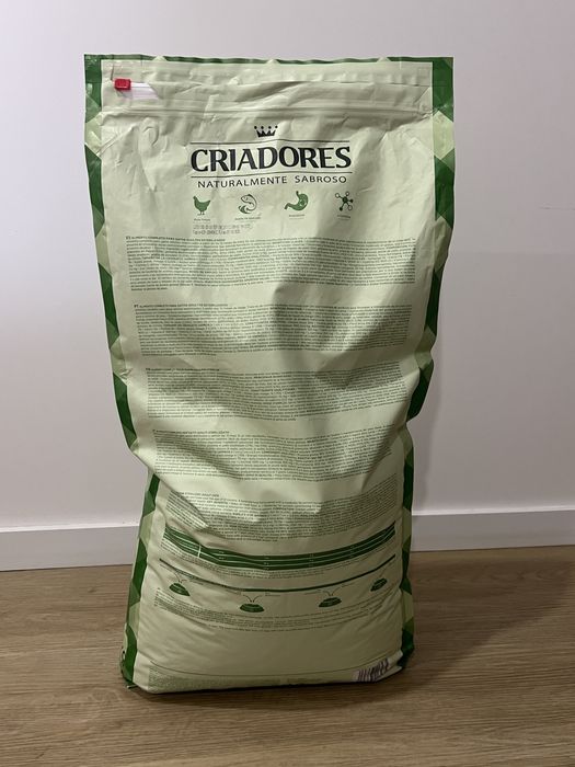 Saco de racao 12kg criadores gatos estrelizados