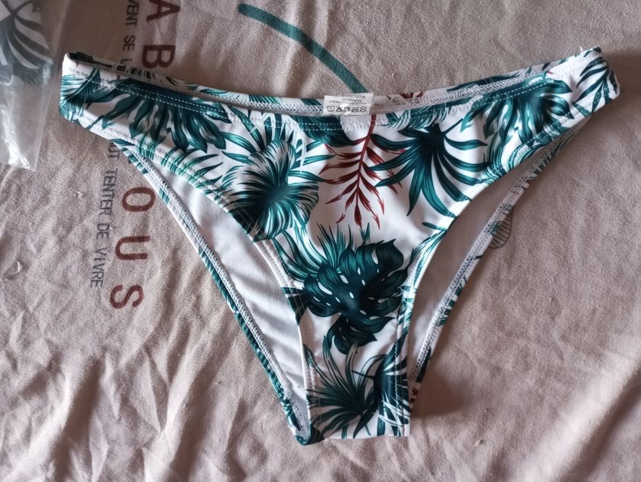 Женские плавки для купания