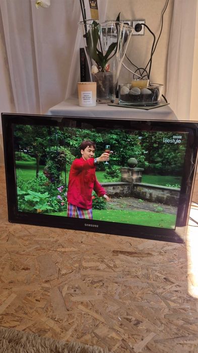 Telewizor 32" Samsung Full HD | 4xHDMI | Uchwyt ścienny + Pilot