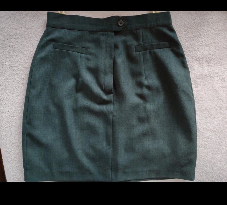 Spódnica mini khaki Etam.
