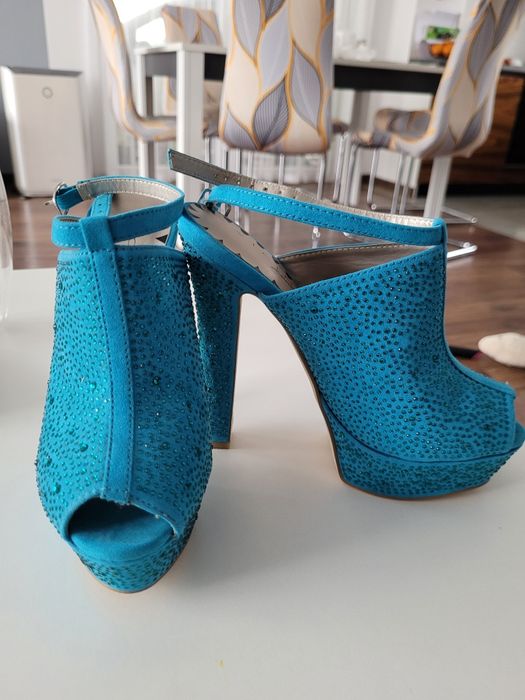 Szpilki niebieskie 37 Vicini na platformie, pole dance platforma cekin
