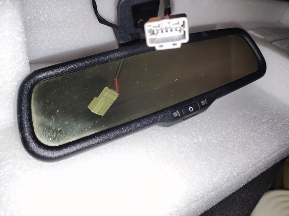 Дзеркало салону geely нове .