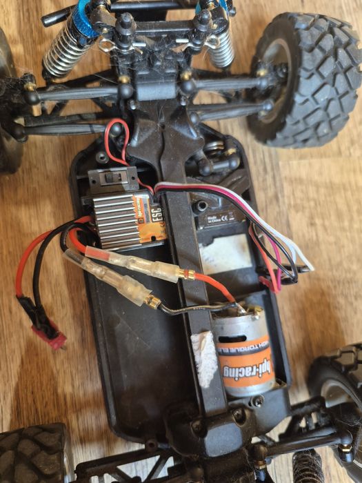 Машинка на радіокеруванні RC