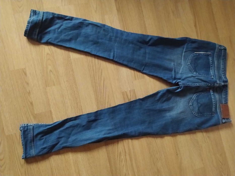 Dżinsy rurki biodrówki 40 skinny
